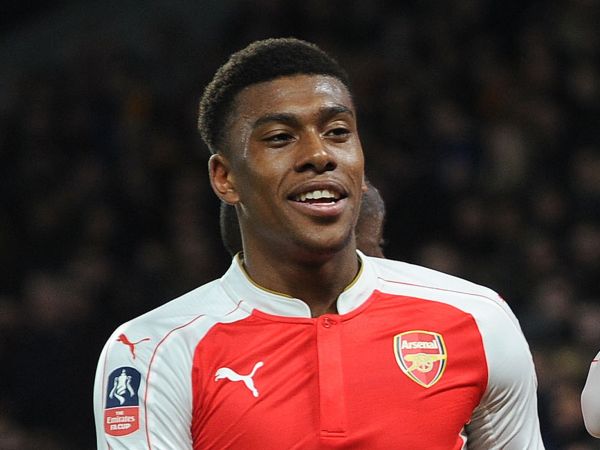 ‘Alex Iwobi Close To Signing New Deal’- Arsenal Boss Unai Emery Confirms