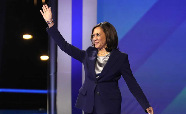 Joe Biden picks Kamala Harris for vice-presidential running mate