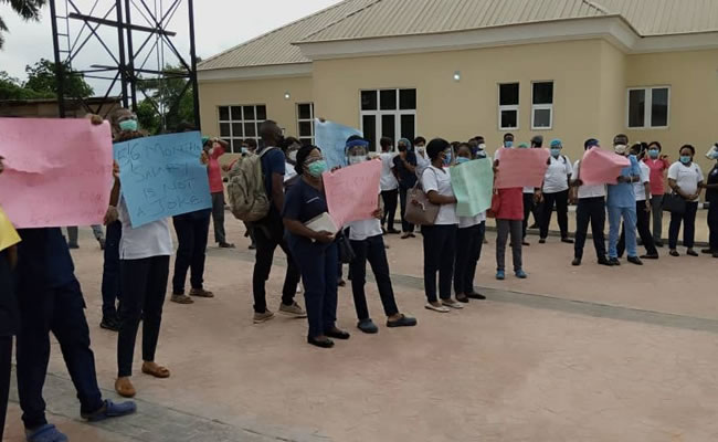 BREAKING NEWS: Nurses in Ondo State protest non-payment of salary