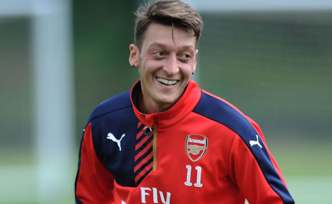 I decide when to leave, not others - Ozil to Arsenal