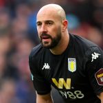 Liverpool goalkeeper Pepe Reina joins Lazio
